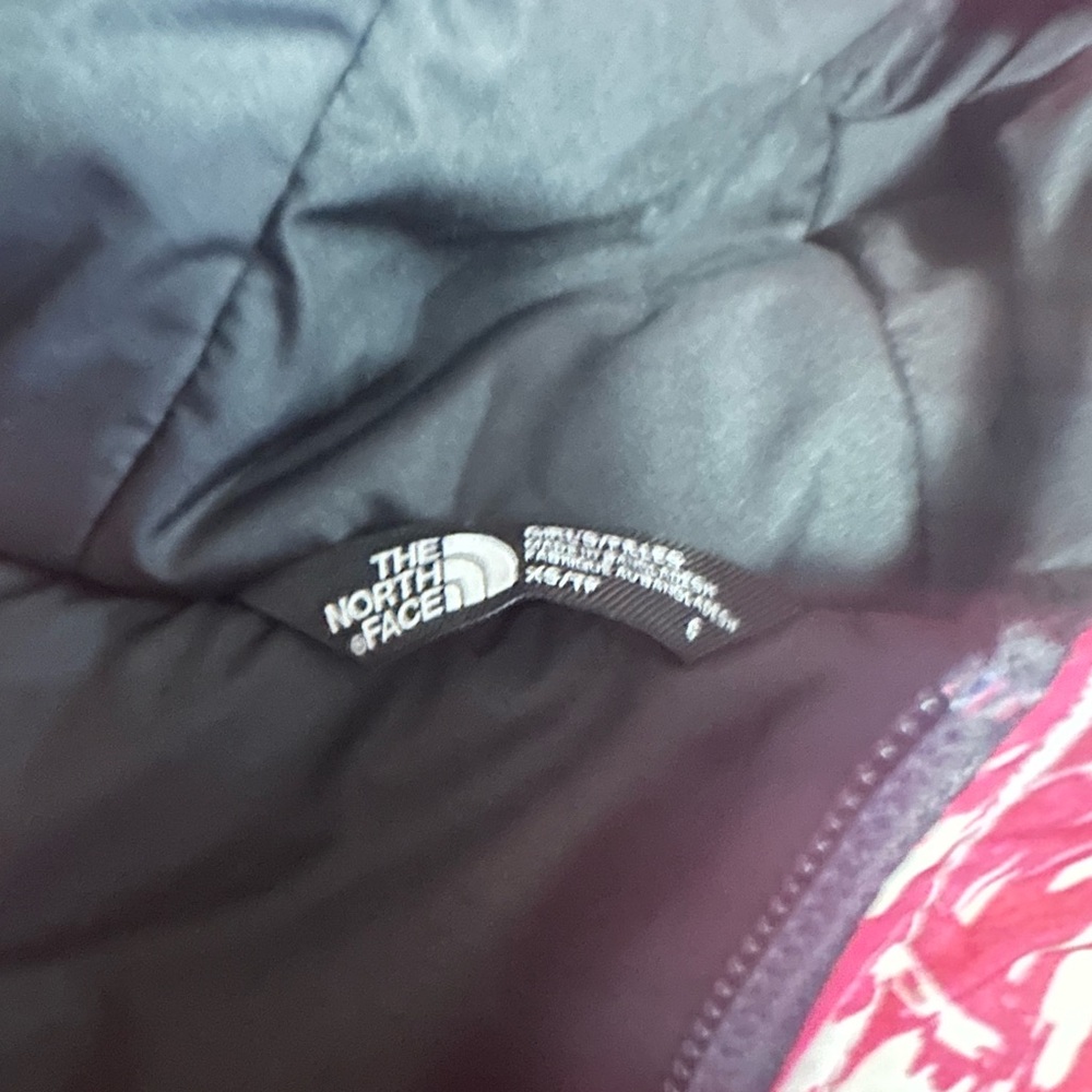 The North Face Girls Freedom Insulated Winter Jacket - Picture 10 of 10